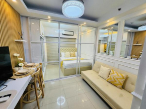 Cozy 773 Suite Shore 2 Residences in front of MOA by Prime Stay